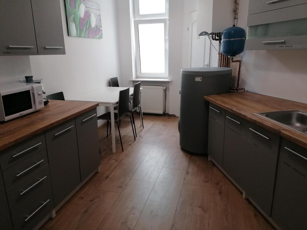 Hostel Tulip - Pokój 5 ze wspólną łazienką i kuchnią Szczecin Exterior foto